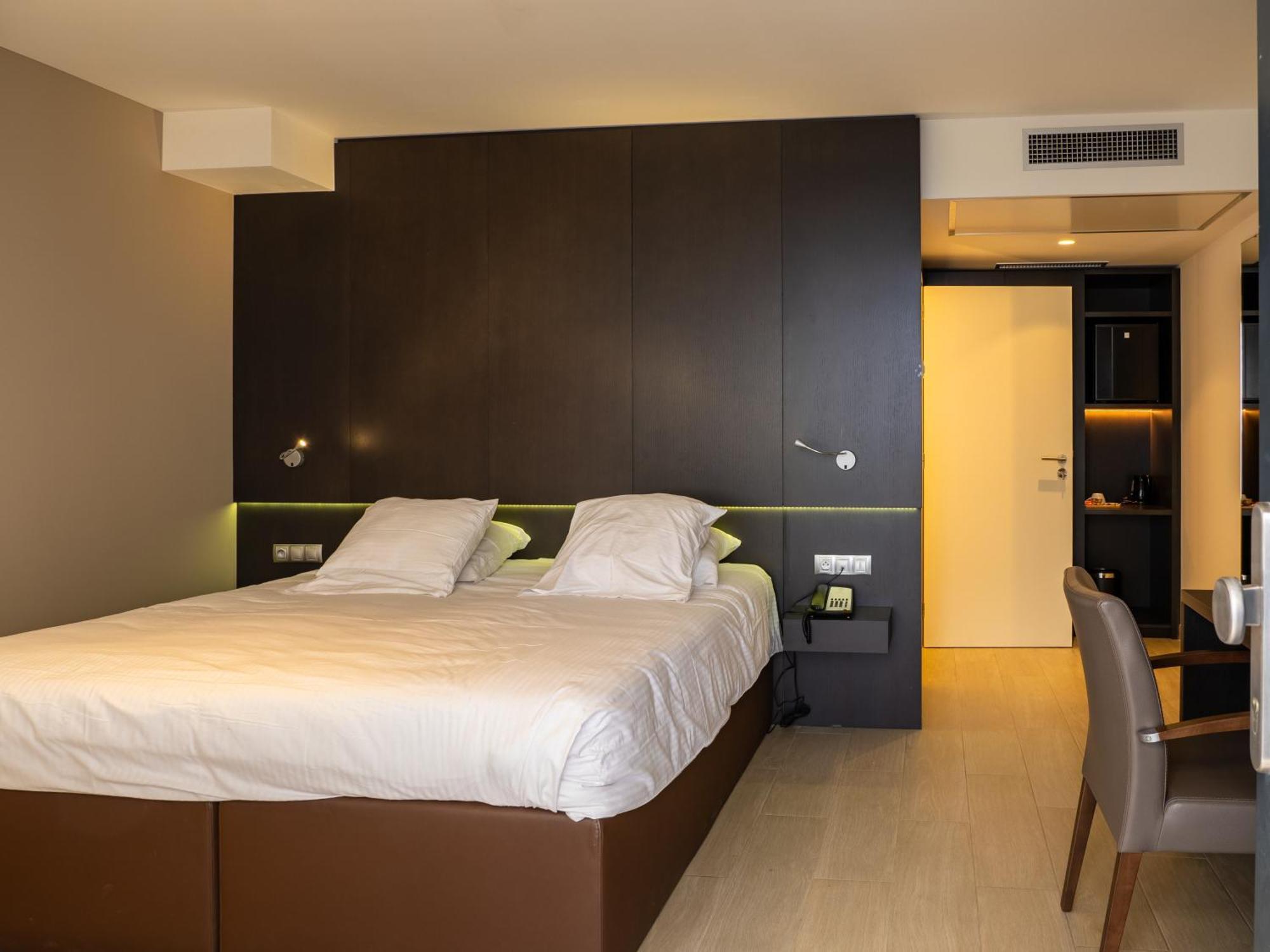 Standard Double Room,1553112625:JPEG